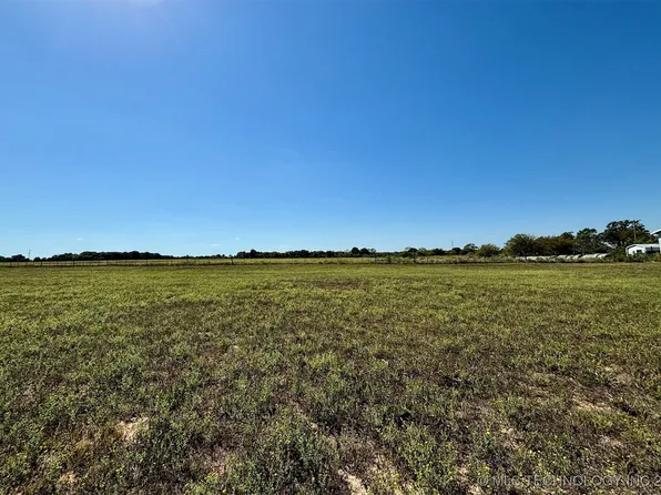 5449 Sunshine Ln, Kingston, OK 73439