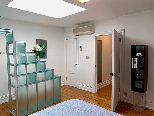 Rented by TurfNYC | media 19