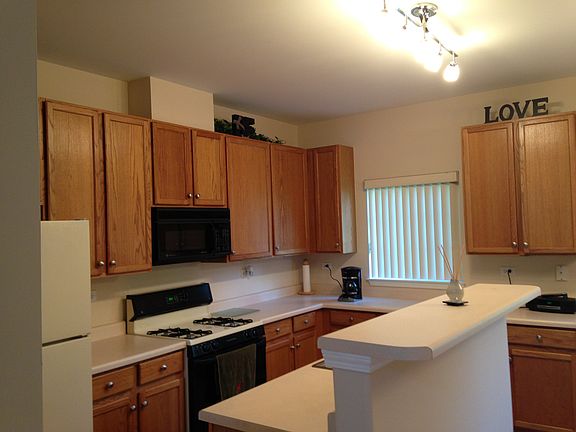 3rd image of 31203 Carpenter Ct