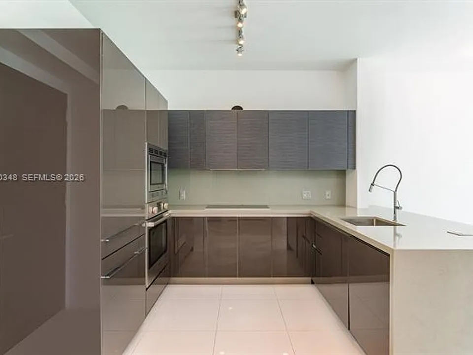 1080 Brickell Ave #CU-3207