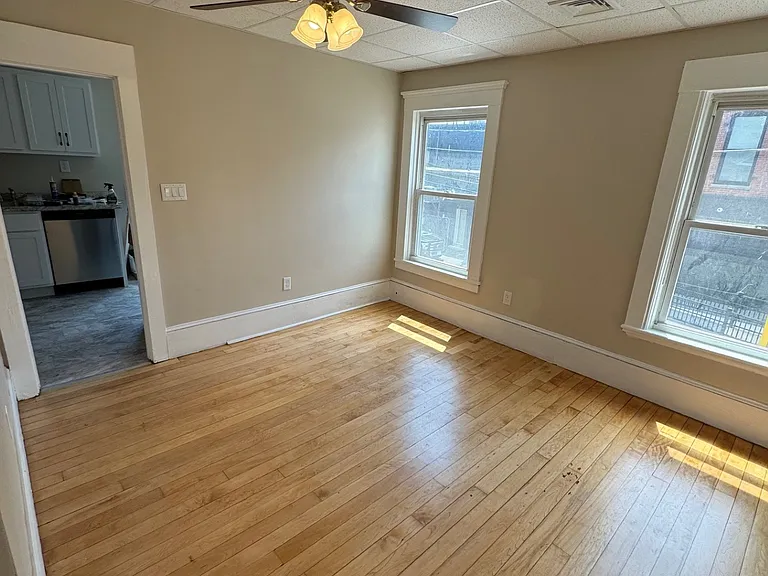 17 Whitman Ave #2 — Photo 10