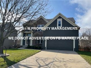 15564 S Blackfeather St, Olathe, KS 66062