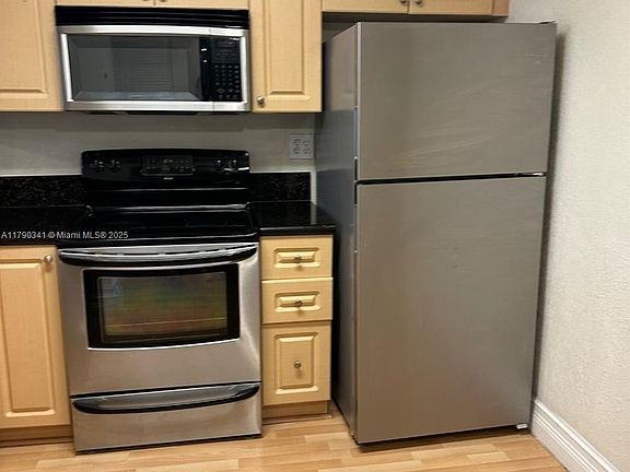 3rd image of 9935 Nob Hill Ln #9935
