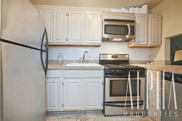 Rented by Alpha Properties NYC I LLC | media 9