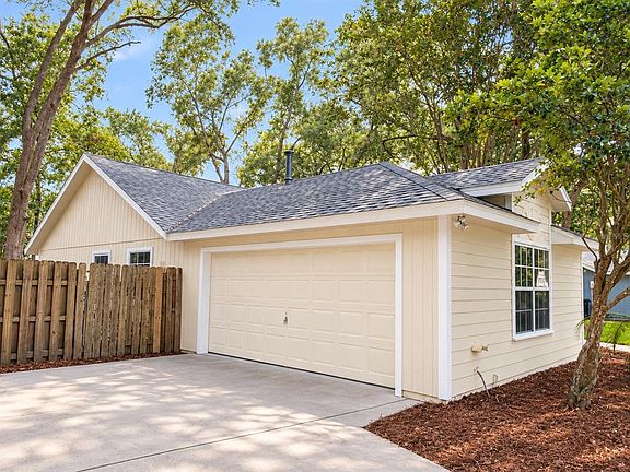 2nd image of 4027 NW 60TH AVENUE