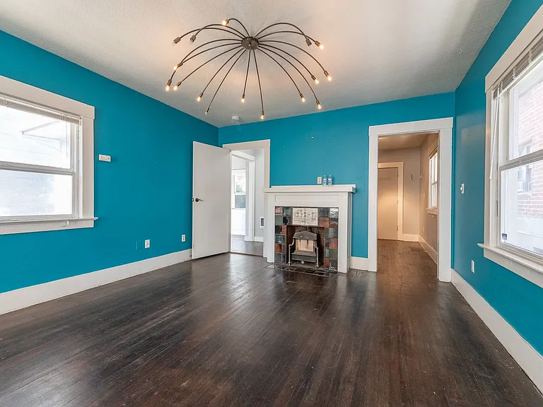 1404 SE Madison St — Photo 5