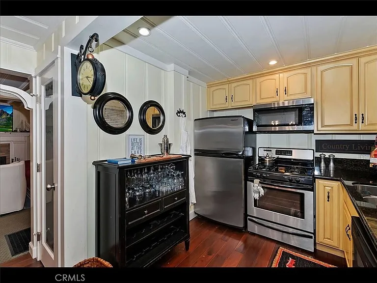 855 Lake Dr #855 — Photo 2