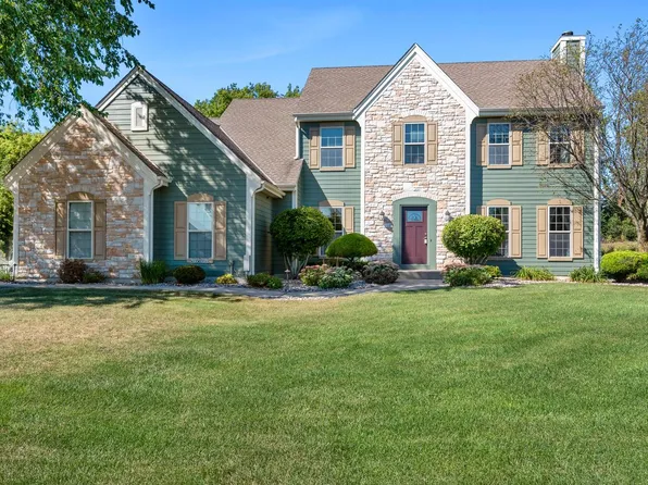 N73W23398 Fontaine CIRCLE, Sussex, WI 53089