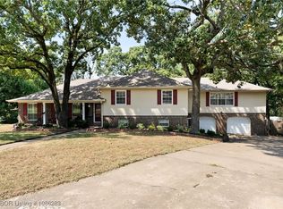 7709 Camelot Cir, Fort Smith, AR 72903