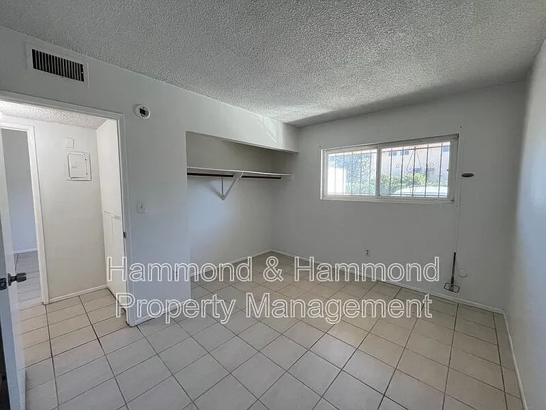 7924 Laurel Canyon Blvd #9 — Photo 15