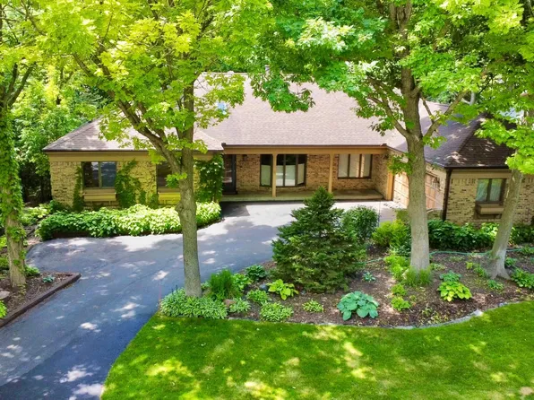 9128 Decatur Ave S, Bloomington, MN 55438