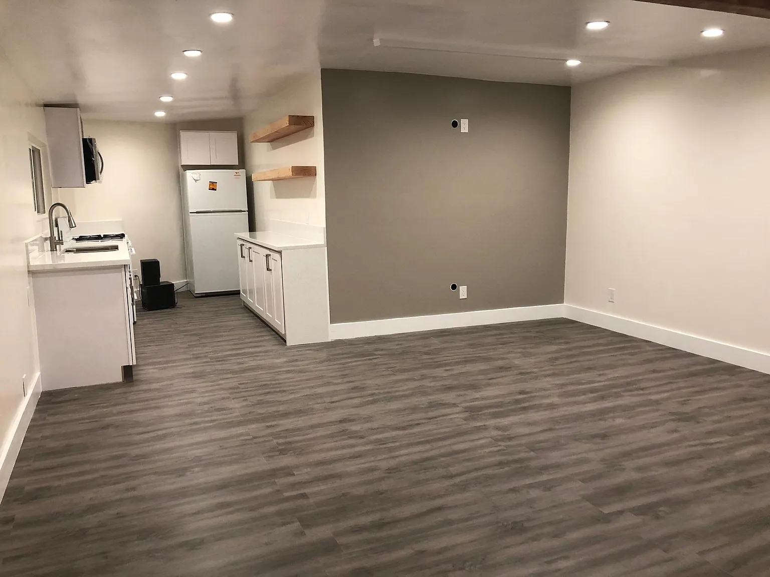 1579 Belgreen Dr — Photo 1