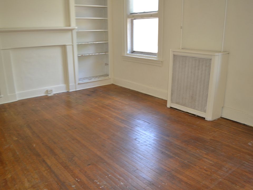 Bedroom #1