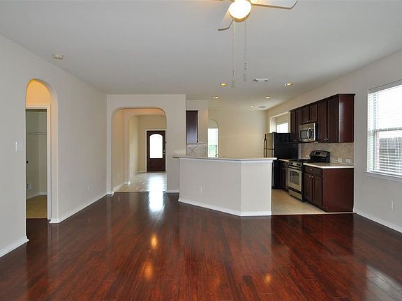 5th image of 20179 Royal Orchard Dr