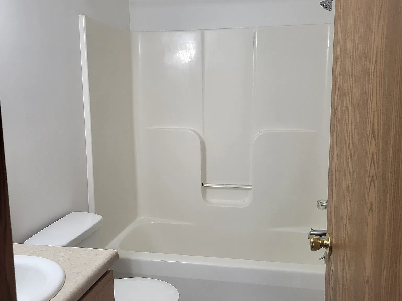 PKP 4915 Universal Dr — Photo 3