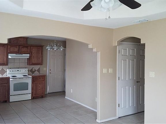 3rd image of 1419 Nassau St APT 2