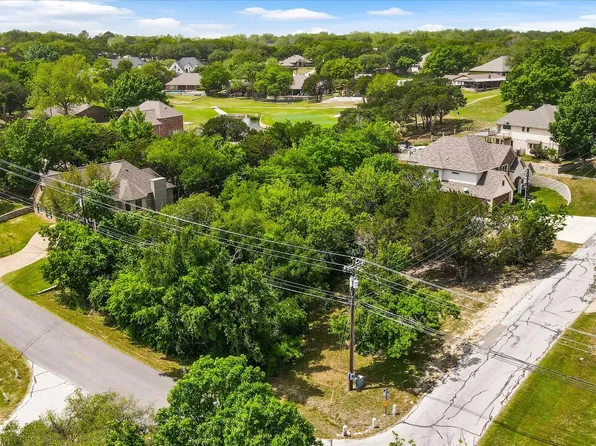 4300 Fairway Dr, Granbury, TX 76049