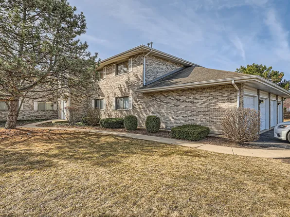 340 Loyola Dr APT A, Elgin, IL 60123
