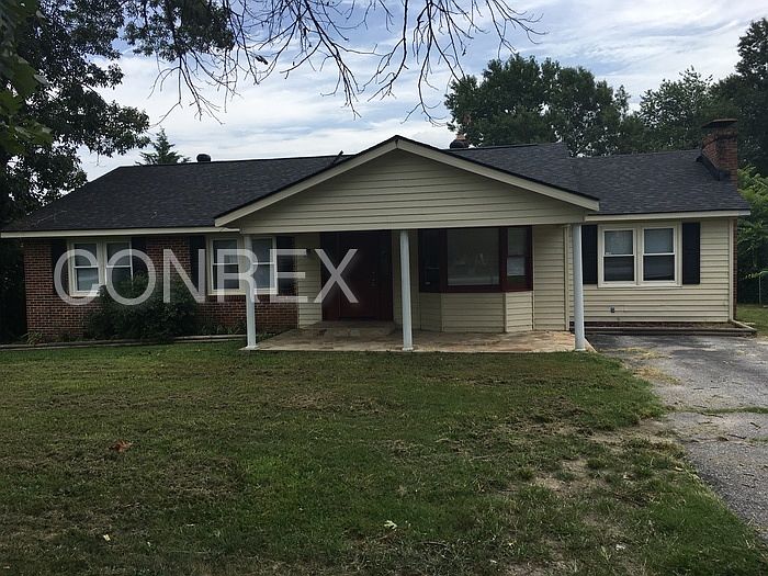 1904 E Lee Rd, Taylors, SC 29687 Zillow