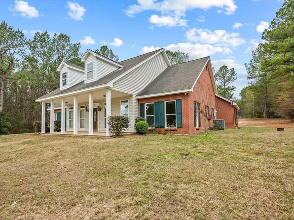 41 Lakewood Dr, Columbia, MS 39429