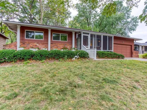3535 W 47th Pl, Roeland Park, KS 66205