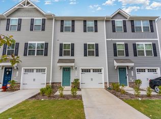 1531 Indigo Creek Dr, Zebulon, NC 27597