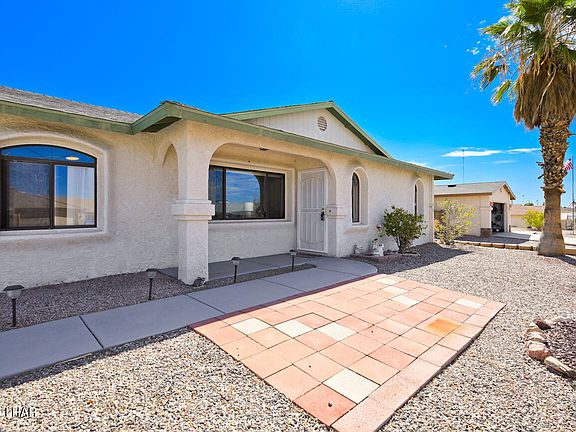 3rd image of 1030 Pueblo Dr