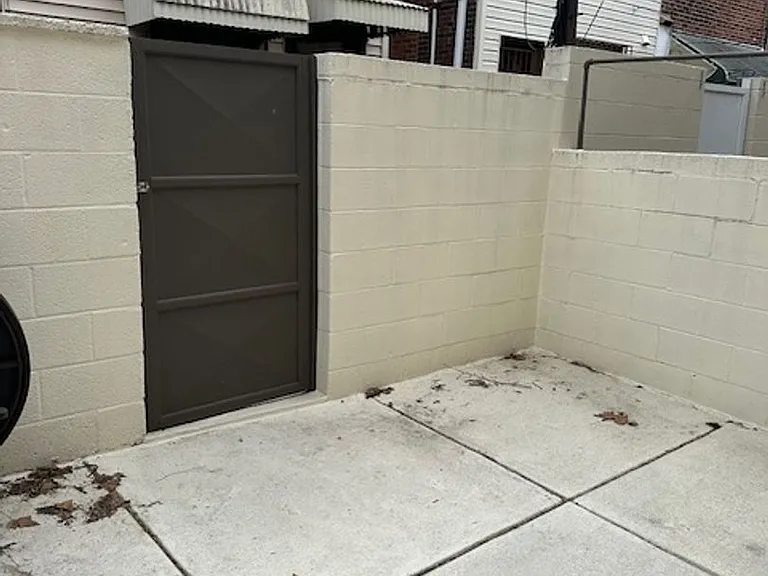 2441 S Woodstock St — Photo 31