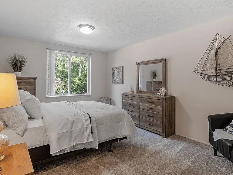 Spacious Carpeted Bedroom
