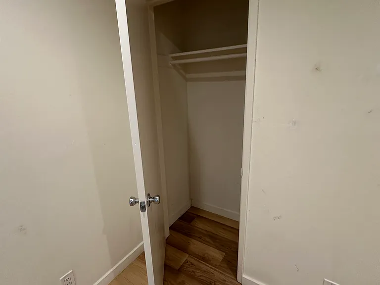 2020 Cedar St #3 — Photo 9