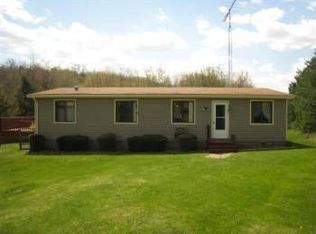W8590 Breakneck Rd, Oakfield, WI 53065