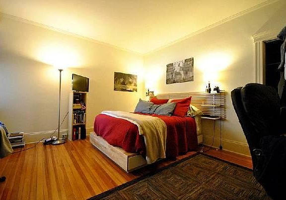 5th image of 194 Saint Paul St APT 004