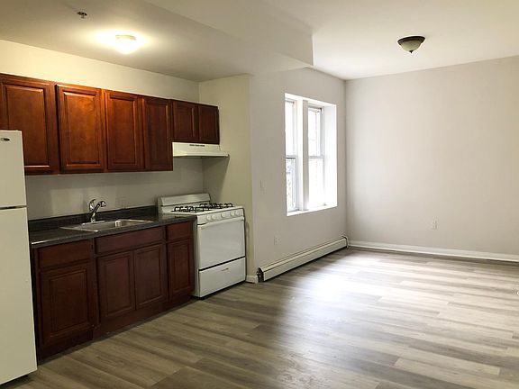 2nd image of 20 Emory St #17Y
