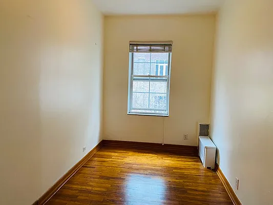 Rented by Bank Neary | media 20