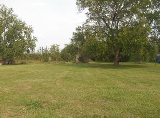 515 Roth St, El Campo, TX 77437