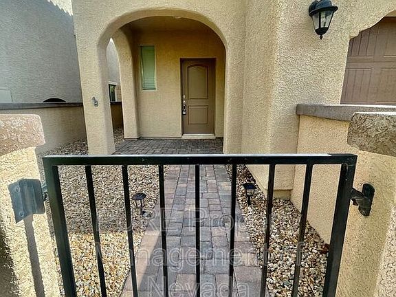 2nd image of 9689 Treeline Run Ave