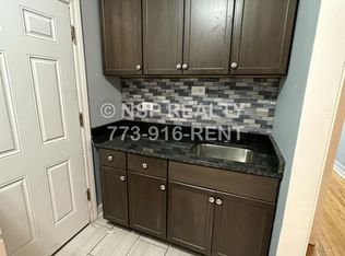 3581 N Milwaukee Ave #3, Chicago, IL 60641