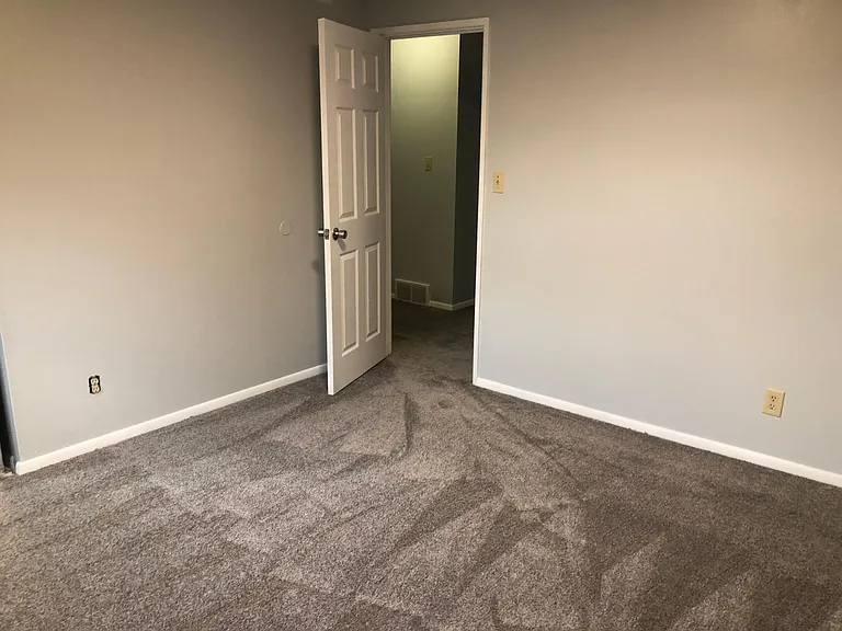 9285 Nieman Rd — Photo 11