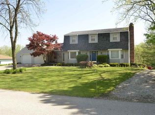 1378 N Hickory Hills Rd, Germantown Hills, IL 61548