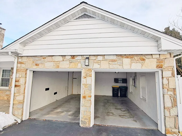 1170 Westminster Ave — Photo 53