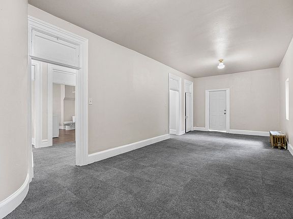 5th image of 617 E Montgomery St #2