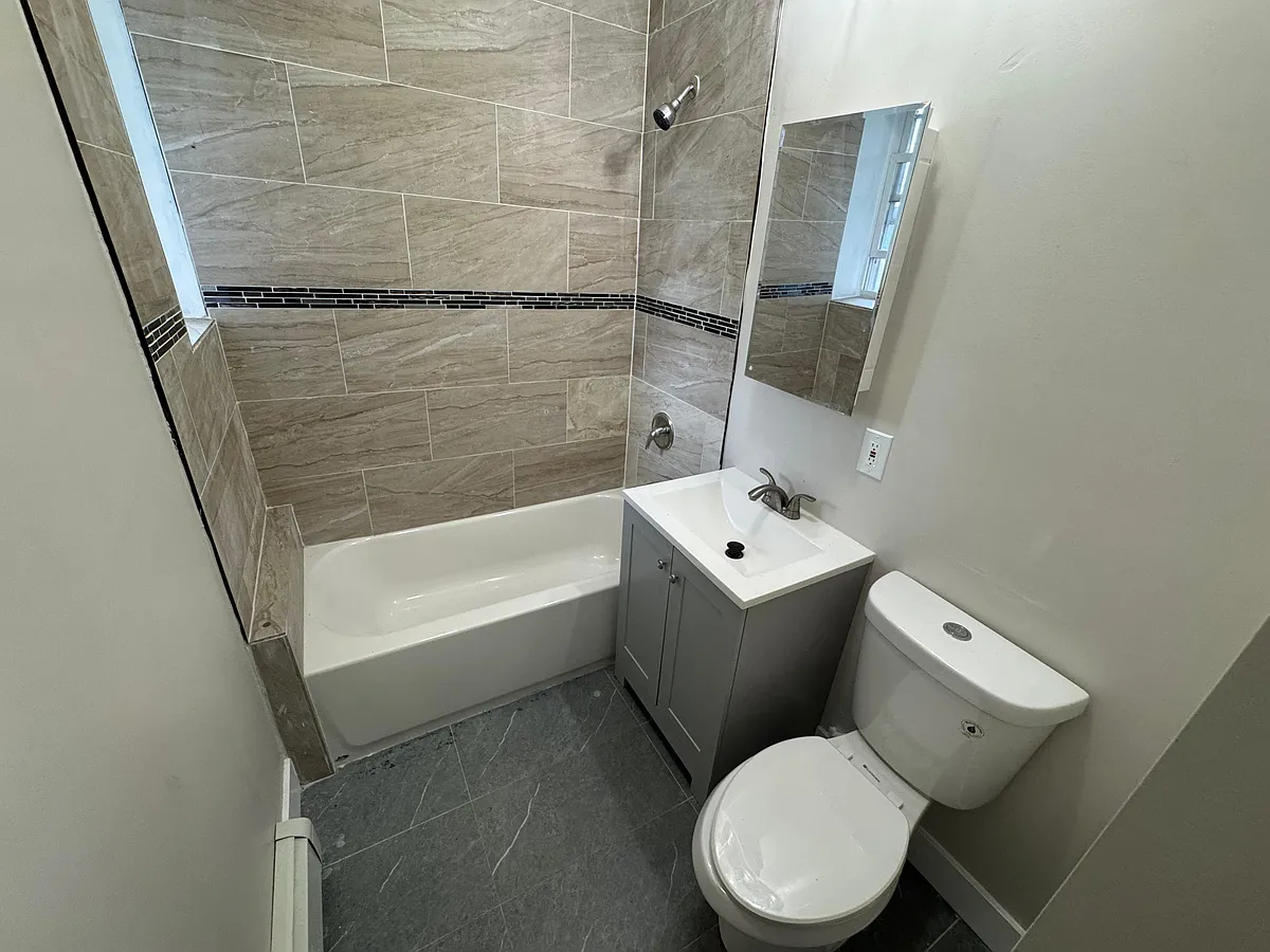 Building Photo - 856 S 16th St #3C