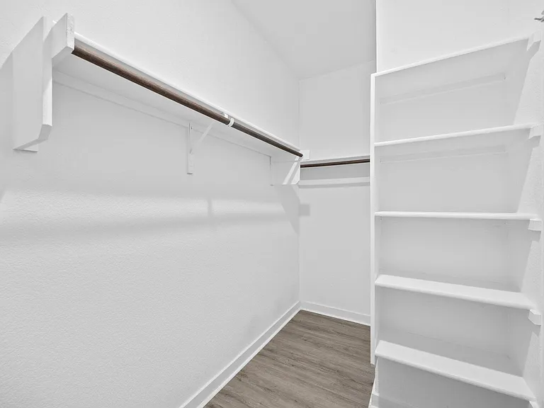 129 Cupreata Ln — Photo 17