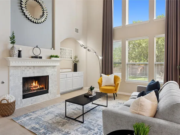 114 Briarpatch Ct, Austin, TX 78737