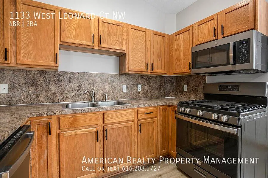 4 bed, 2208 sqft, $2,100 — Photo 4