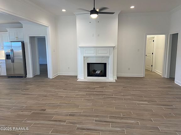 2nd image of 602 Breck Ave