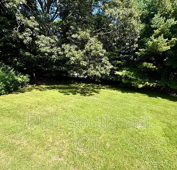 226 Pequot Ave — Photo 31