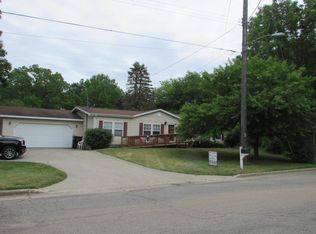 220 Naomi St, Plainwell, MI 49080