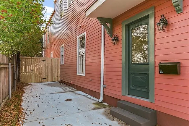 Building Photo - 244 Olivier St #1A