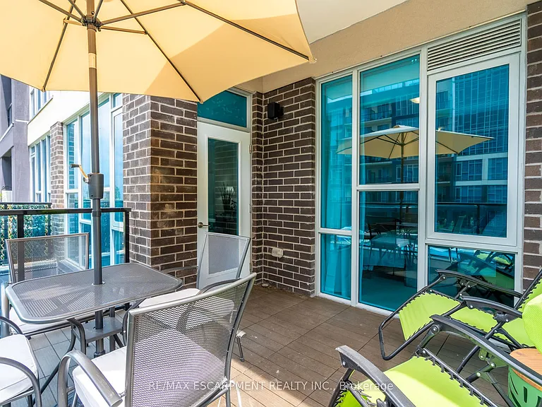 16 Concord Pl S #205 — Photo 43